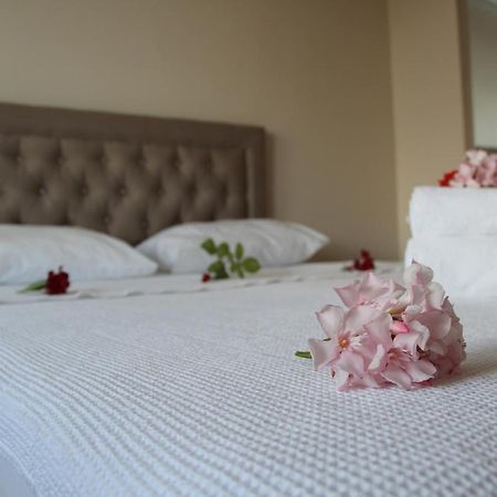 Cunda Efsane Hotel Ayvalı Esterno foto